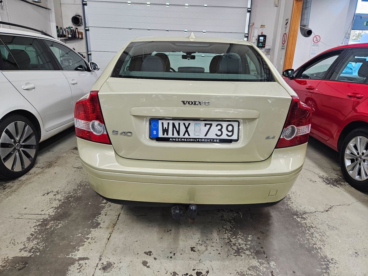 Volvo S40 2.4 Kinetic Automat NY BES 2005, bild 4/13