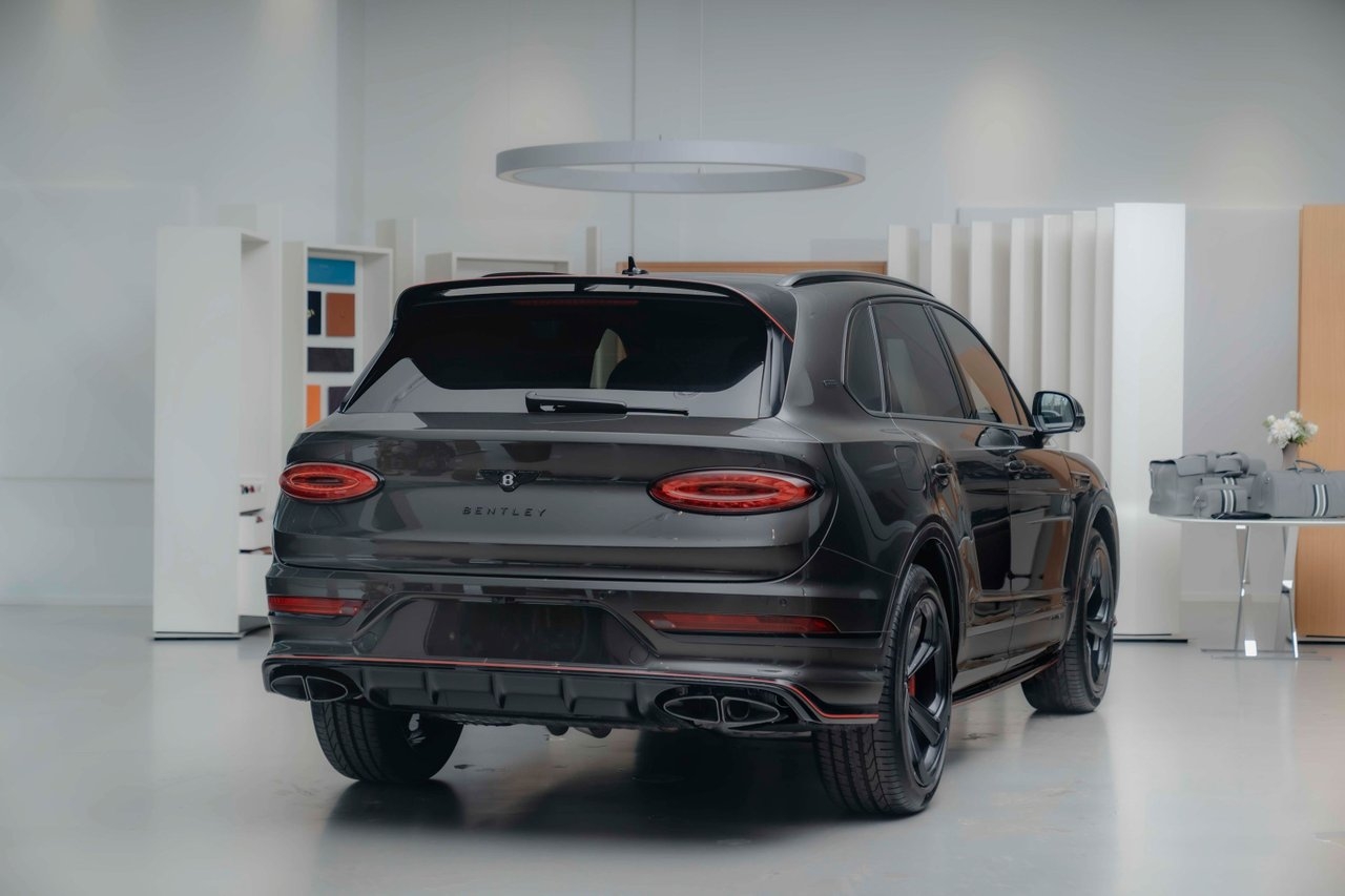 Bentley Bentayga V8 S Black Edition 2025, bild 5/10