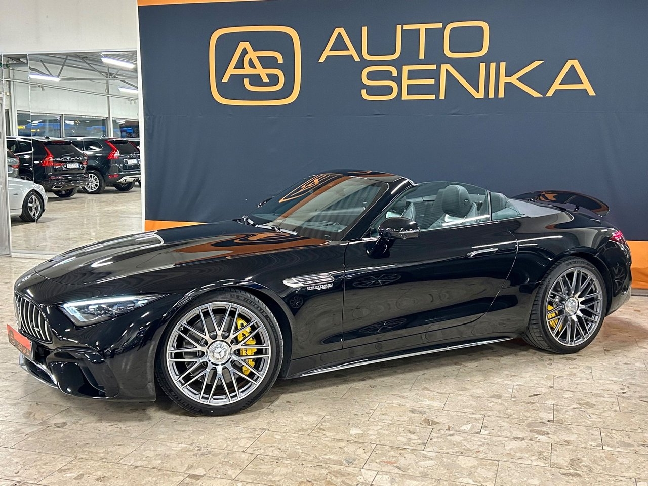 Mercedes-Benz SL 63 4MATIC+ Svensksåld 2022, bild 2/23