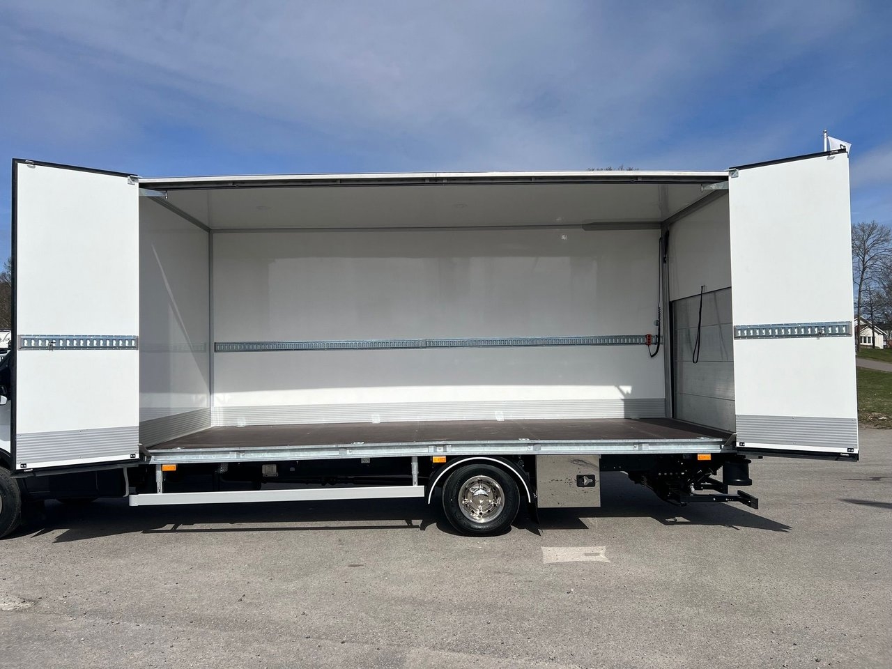 Iveco Daily 72-180 Chassis Cab 2025, bild 7/10