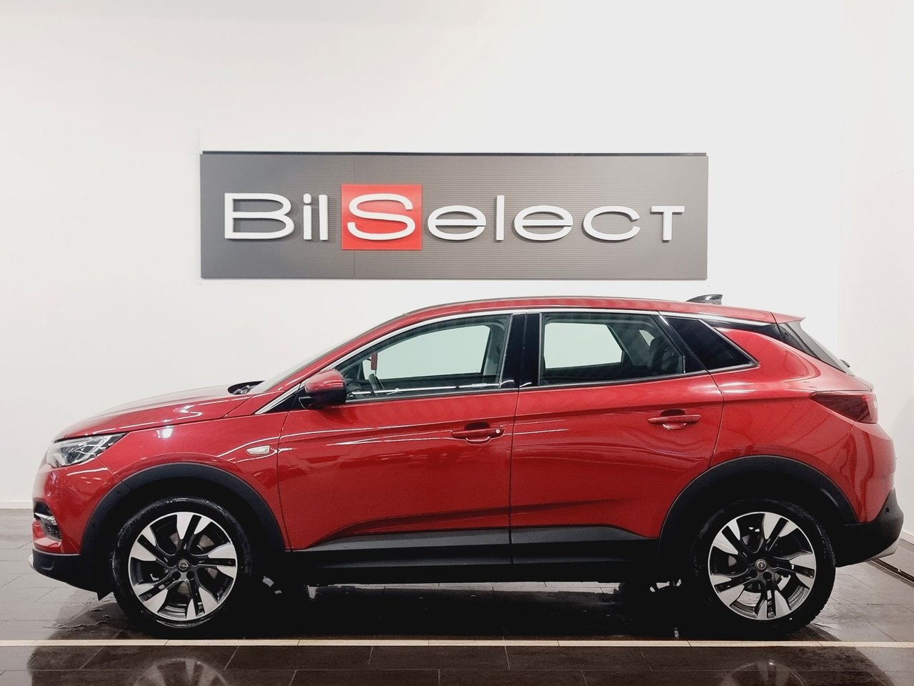 Opel Grandland X 2018, photo 2/27
