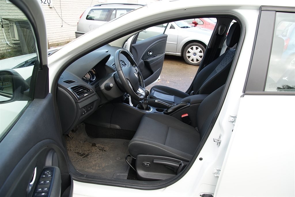 Renault Megane III 1,5 DCI 2013, photo 6/10
