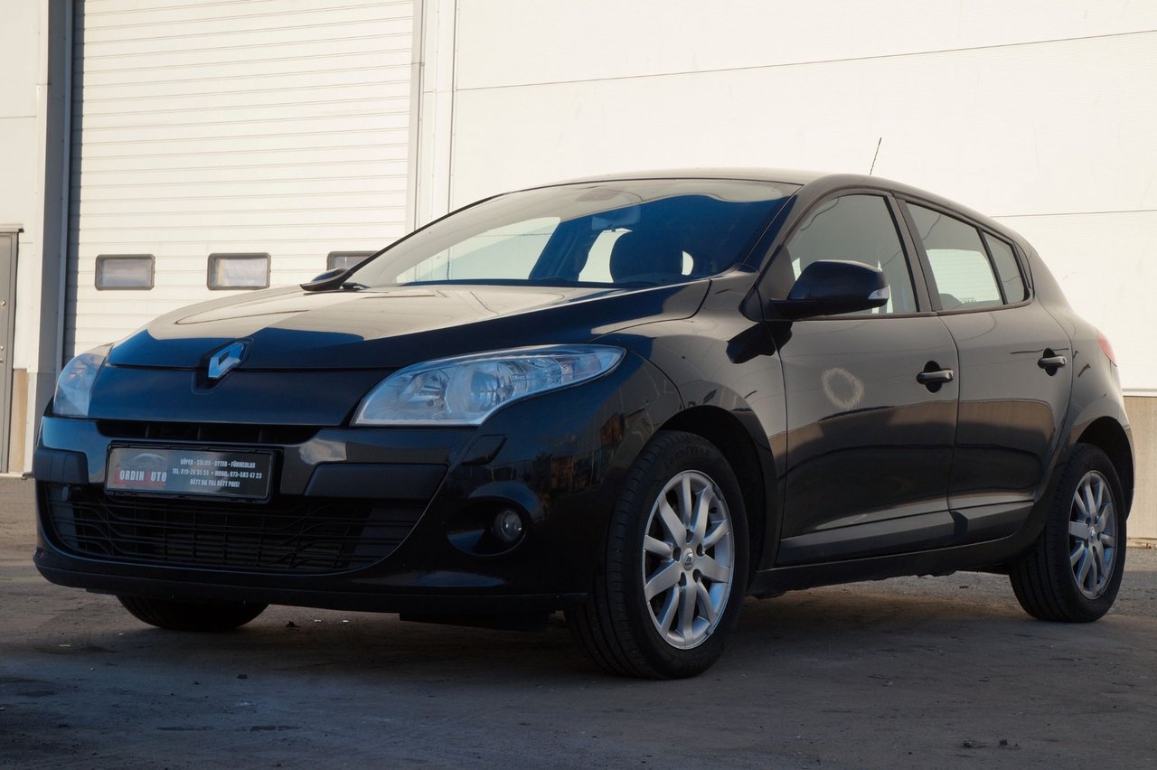 Renault Megane 1.5 dCi 2011, bild 3/16