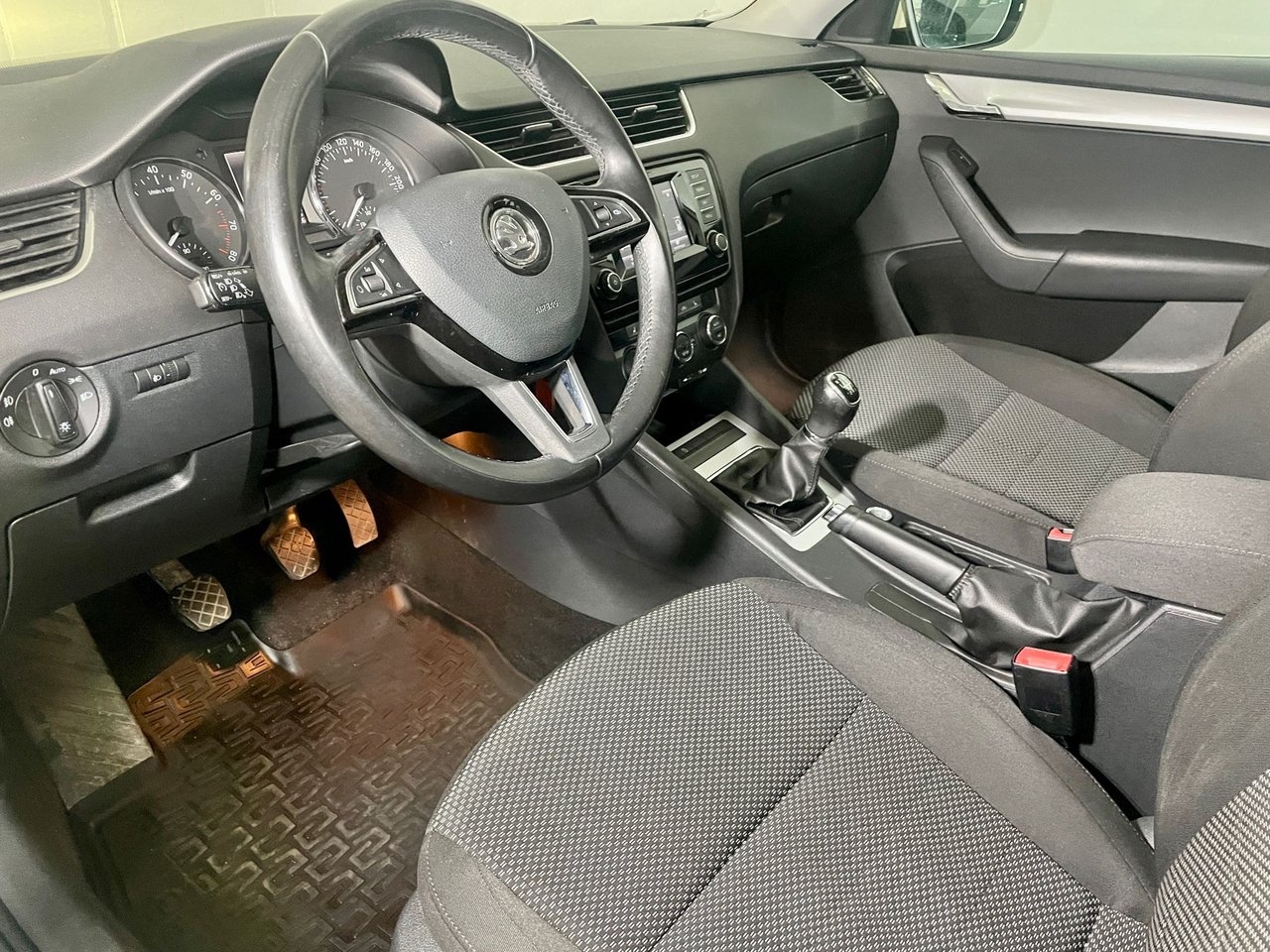 Skoda Octavia 1.2 TSI Ambition 2014, bild 7/10