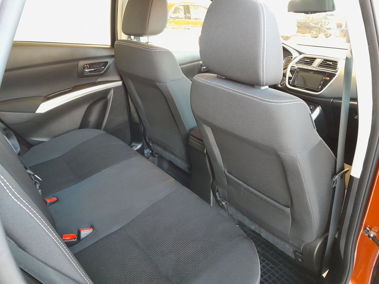 Suzuki S-Cross 2018, bild 6/10