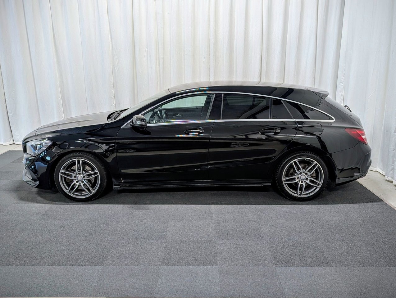 Mercedes-Benz CLA 2017, bild 2/13