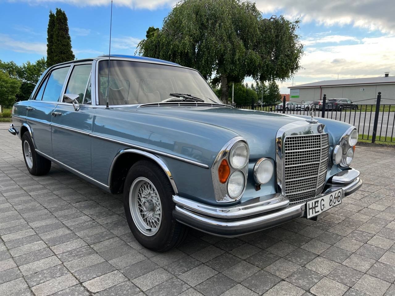 Mercedes-Benz