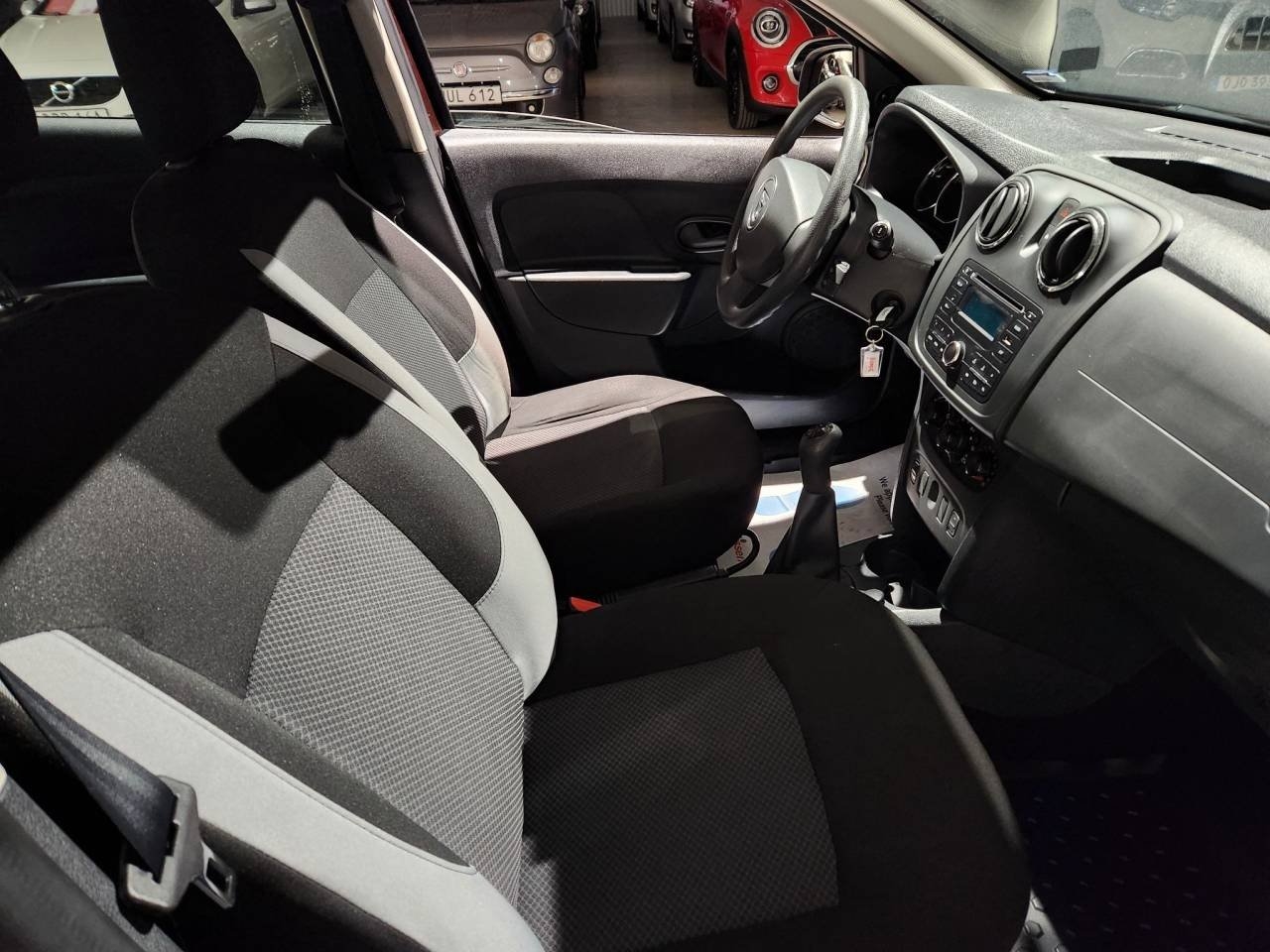 Dacia Sandero 0.9 TCe Euro 6 90hk 2017, bild 6/8