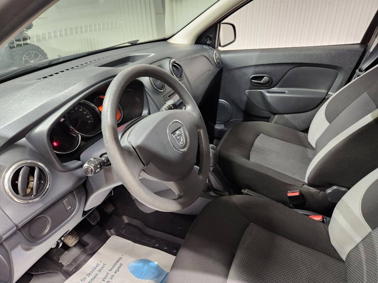 Dacia Sandero 0.9 TCe Euro 6 90hk 2017, bild 5/8