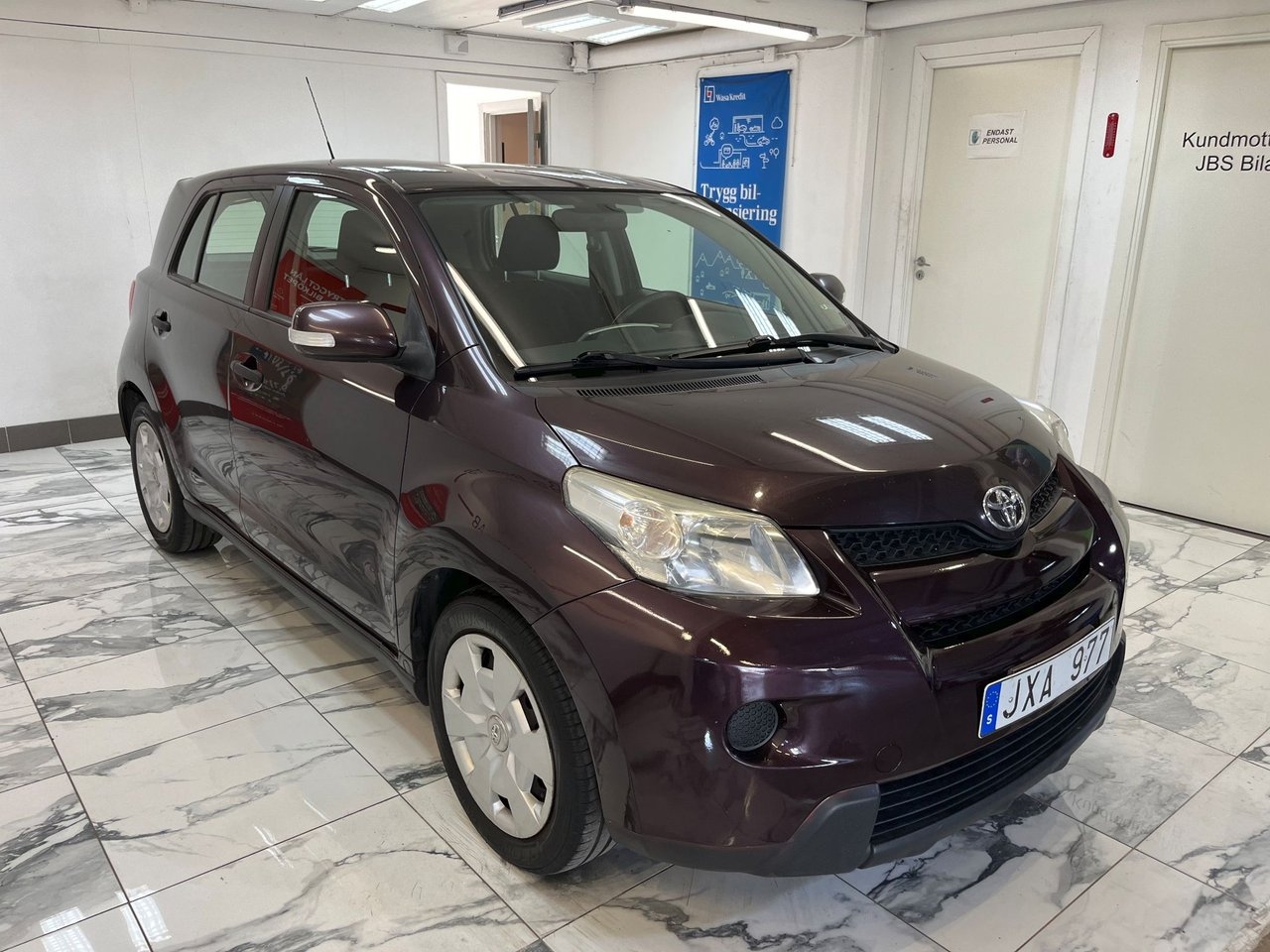 Toyota Urban Cruiser 2009, bild 2/11