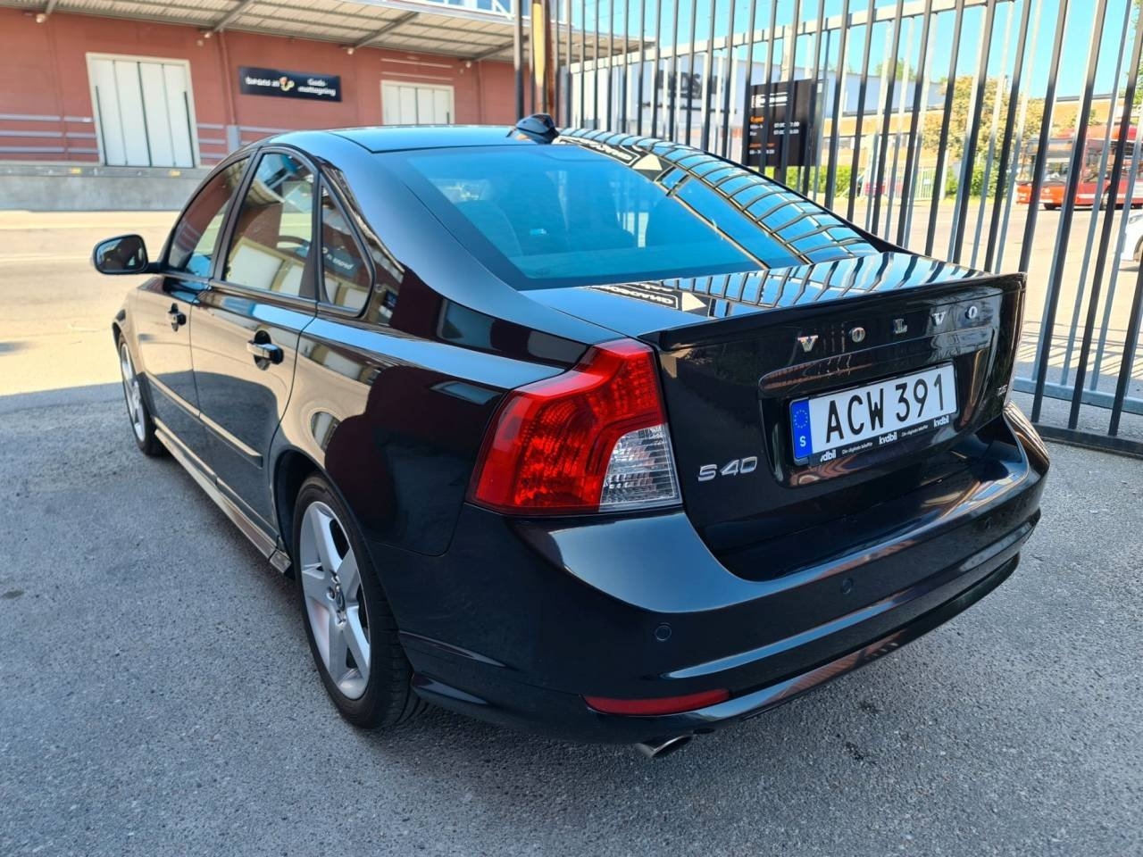Volvo S40 D5 Automat , R-Design 180hk 2010, bild 5/10