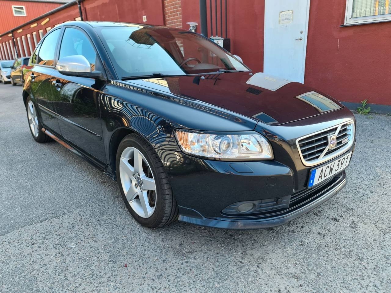 Volvo S40 D5 Automat , R-Design 180hk 2010, bild 2/10