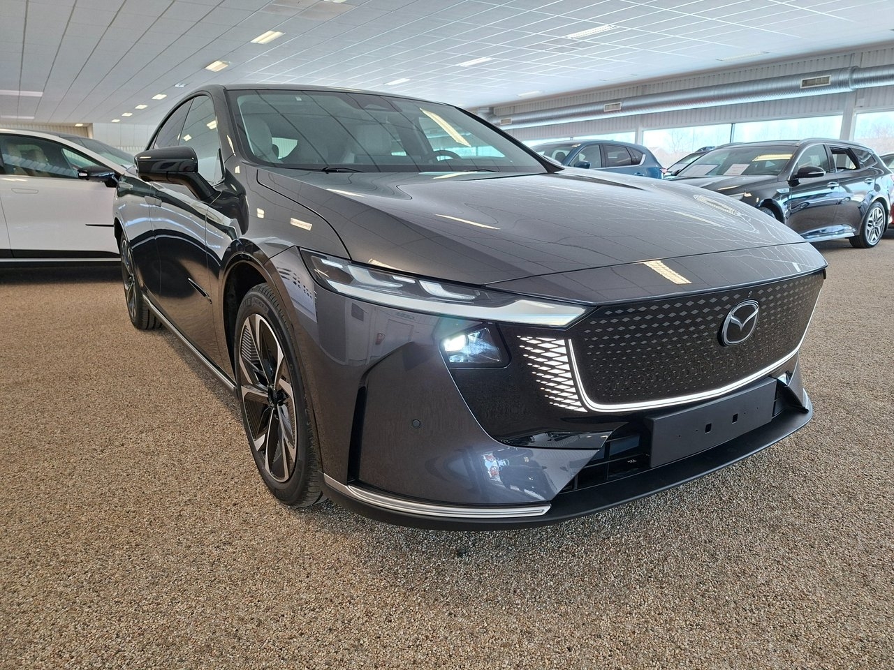 Mazda 6e Takumi 68,8 kWh 2026, bild 3/9