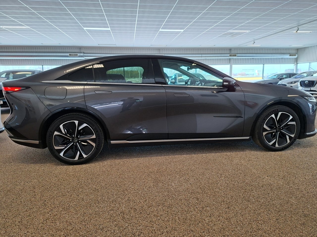 Mazda 6e Takumi 68,8 kWh 2026, bild 4/9