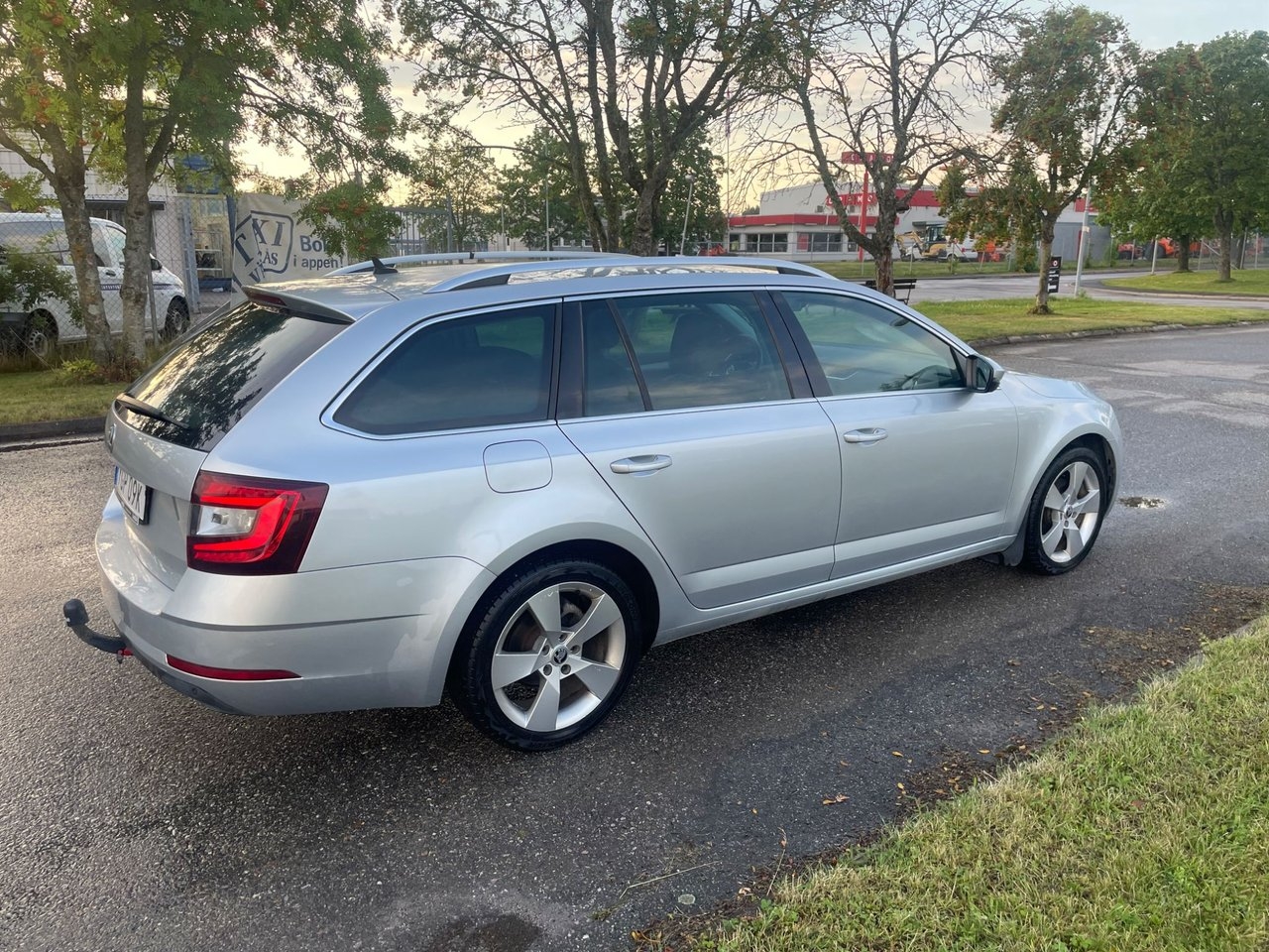 Skoda Octavia Combi G-TEC 1.5 TSI 2020, bild 6/10