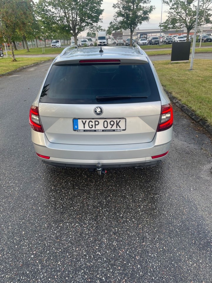 Skoda Octavia Combi G-TEC 1.5 TSI 2020, bild 7/10