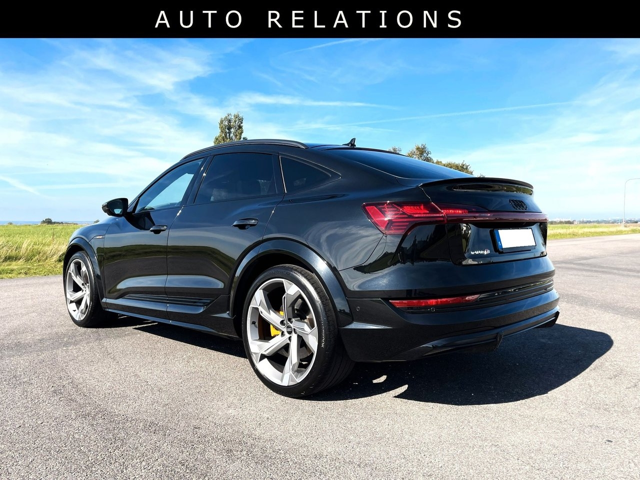 Audi e-tron 2021, photo 2/9