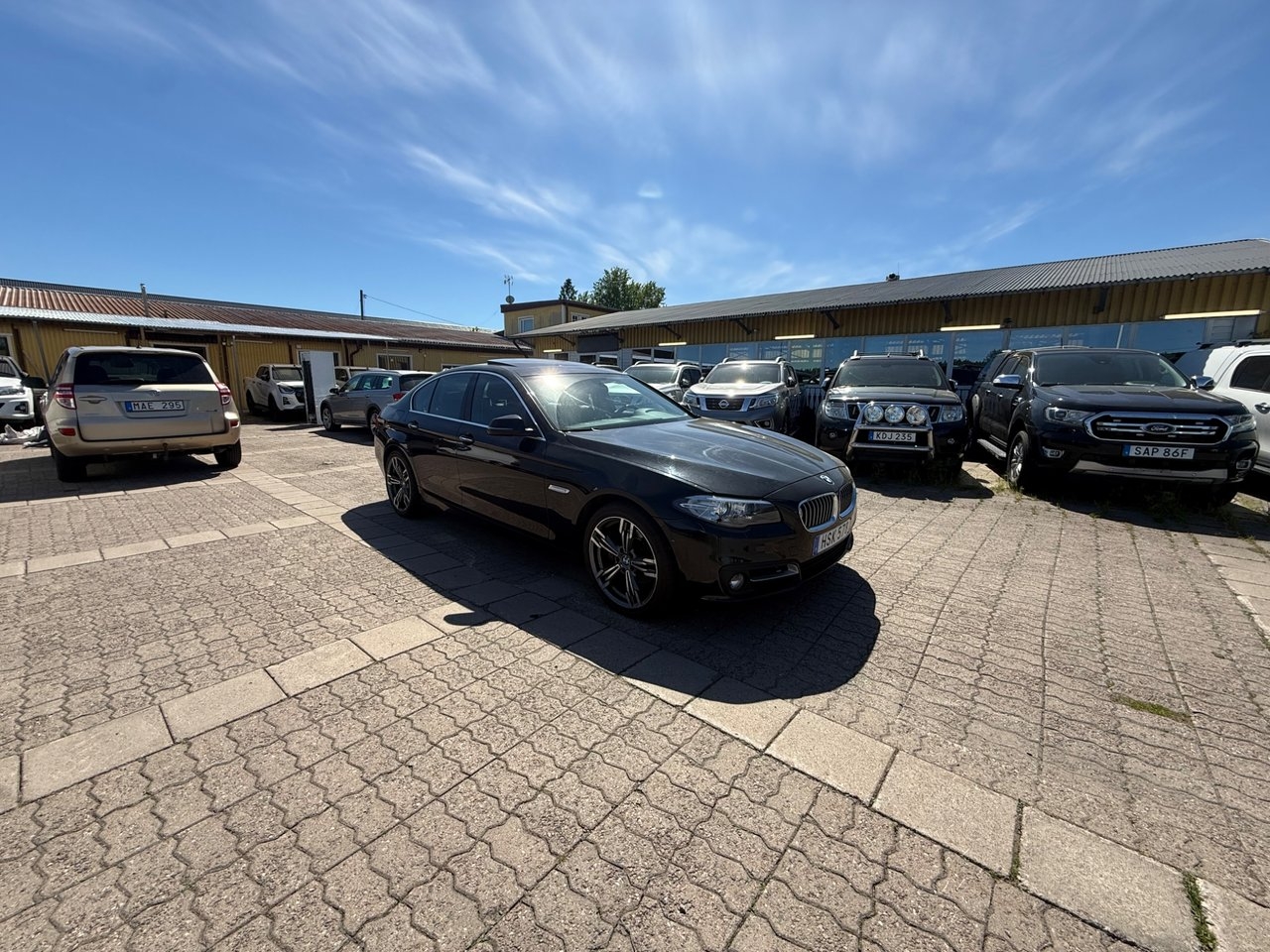 BMW 520 2015, photo 7/10