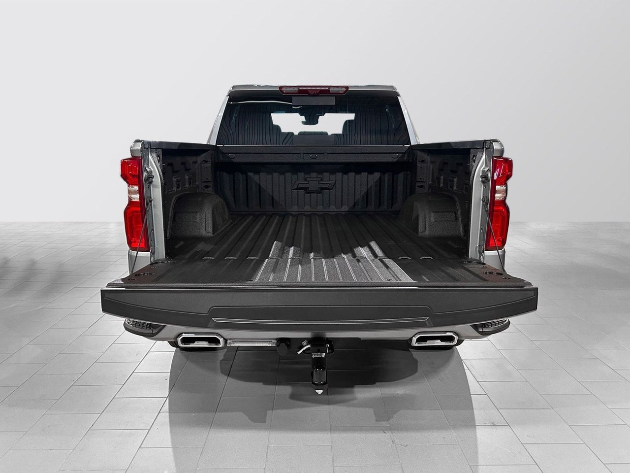Chevrolet Silverado 2025, photo 6/16