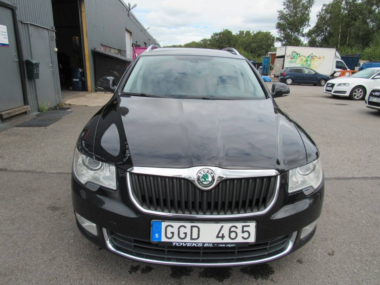 Skoda Superb 2010, bild 3/10
