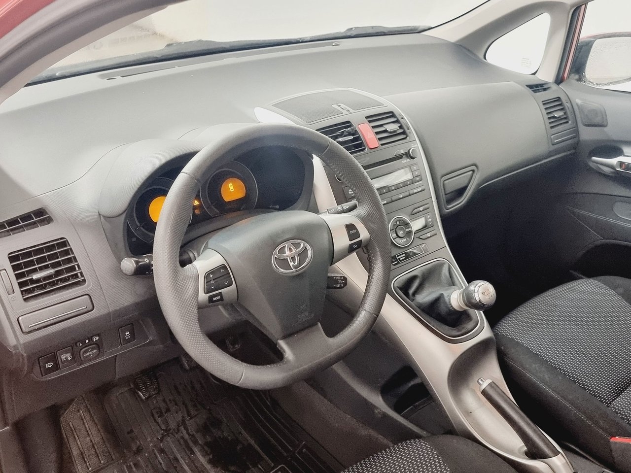 Toyota Auris 2010, bild 7/22