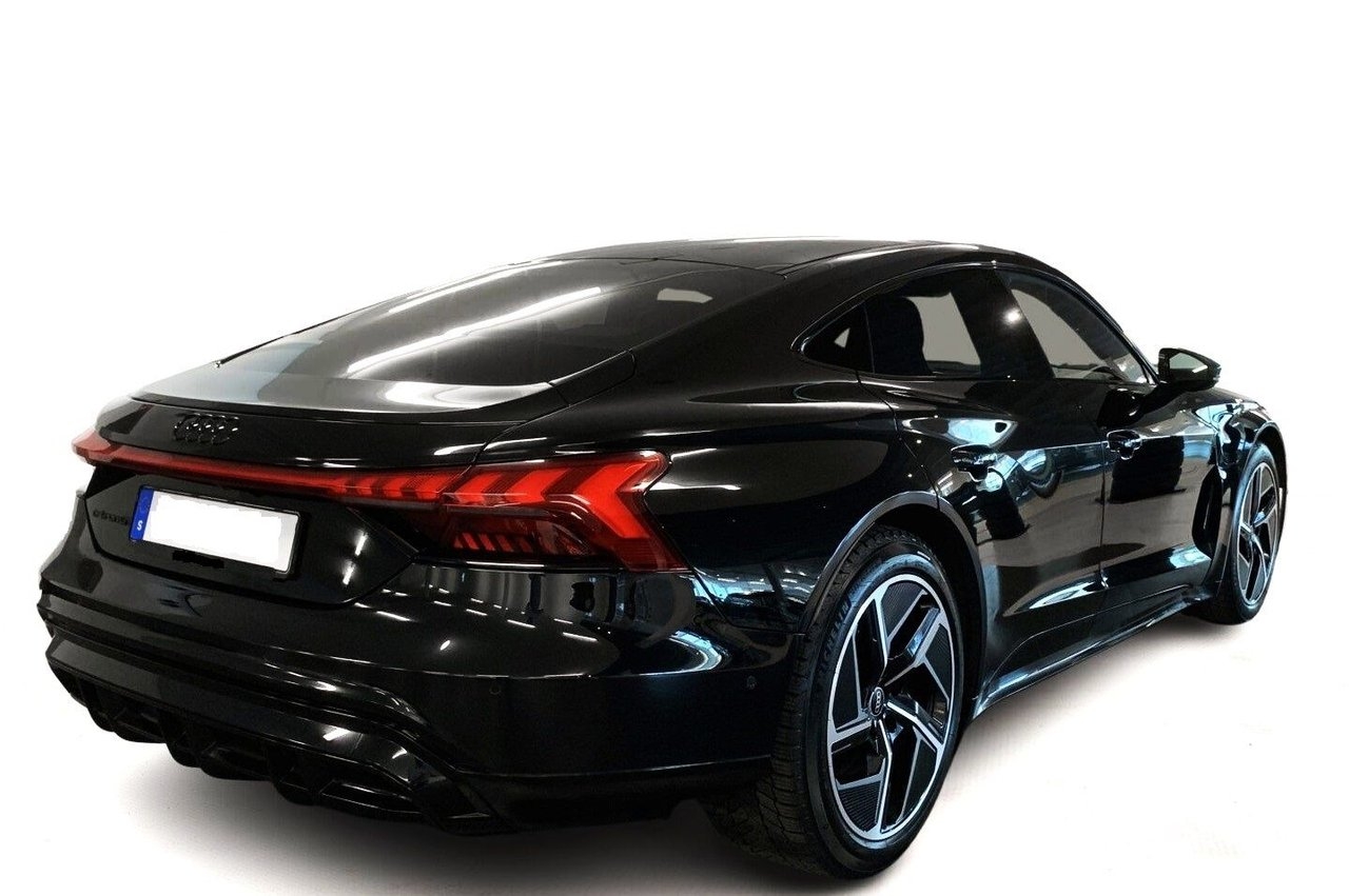 Audi e-tron GT GT 350 Quattro Svartoptik 2022, kuva 2/8