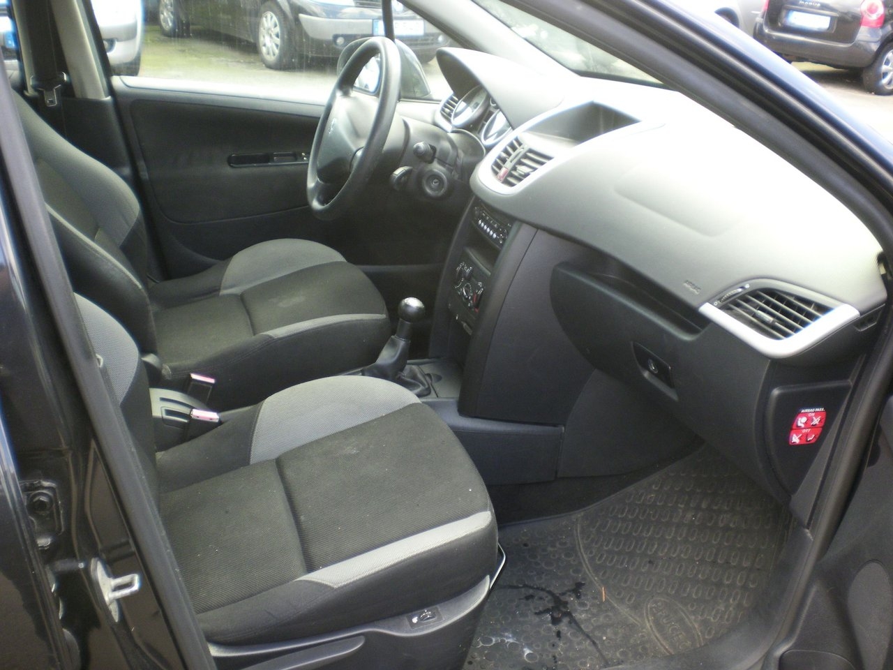 Peugeot 207 5-dörrar 2007, kuva 7/10