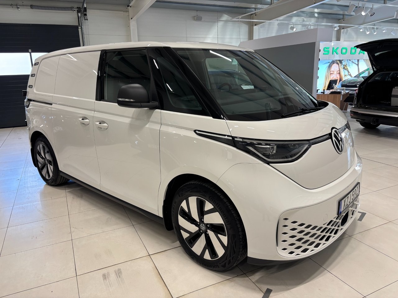 Volkswagen ID. Buzz 286 hk 2025, bild 3/20