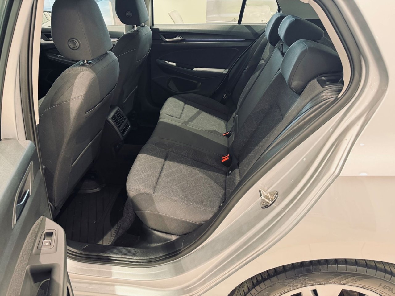Volkswagen Golf 1.5 TGI 2023, bild 3/10