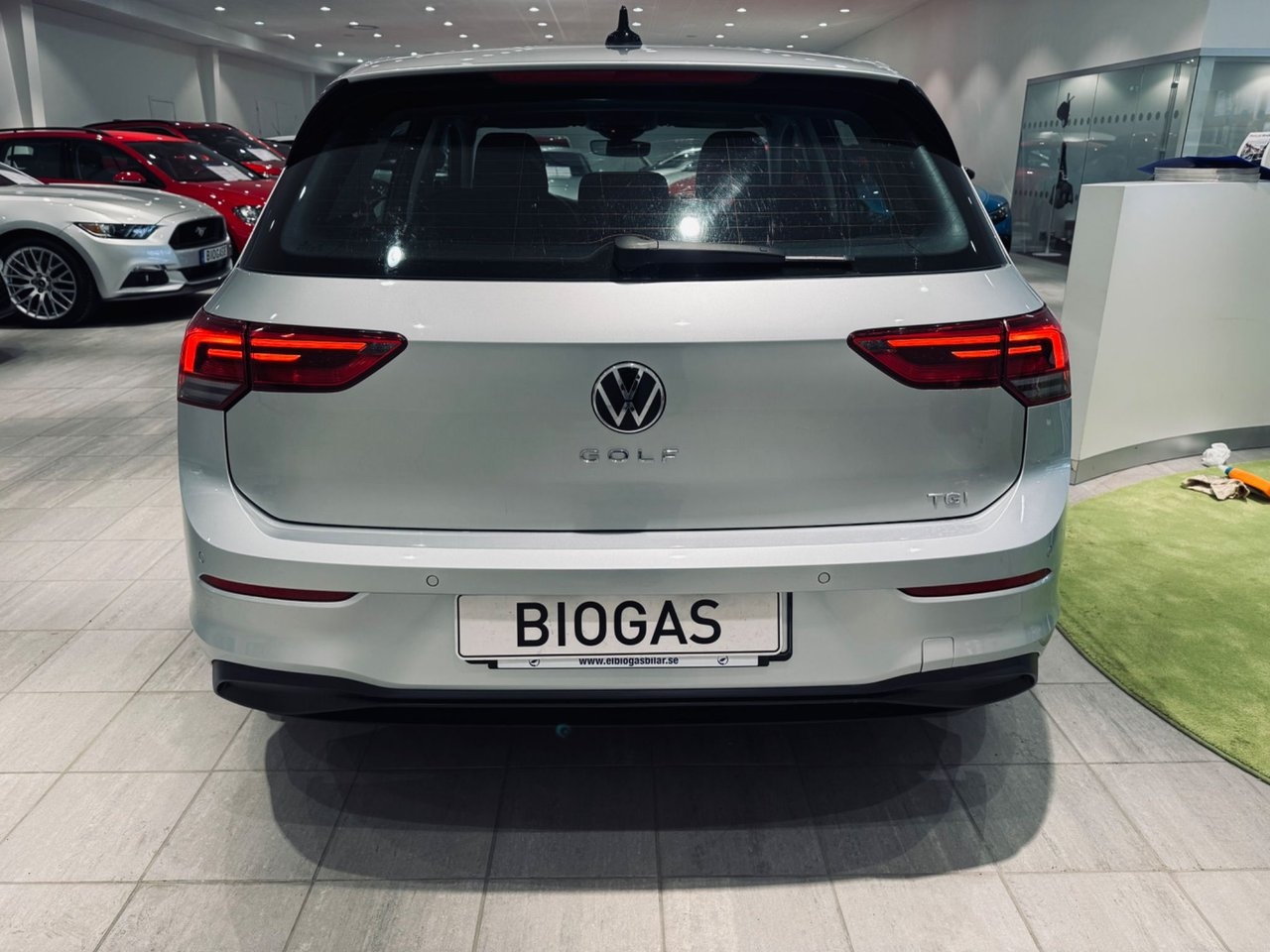 Volkswagen Golf 1.5 TGI 2023, bild 5/10