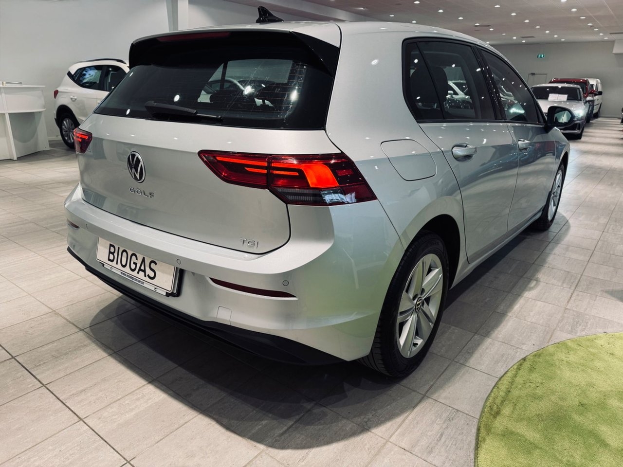 Volkswagen Golf 1.5 TGI 2023, bild 7/10