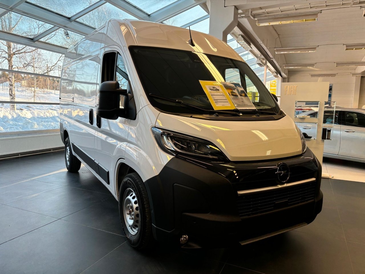 Opel Movano 2024, bild 2/8