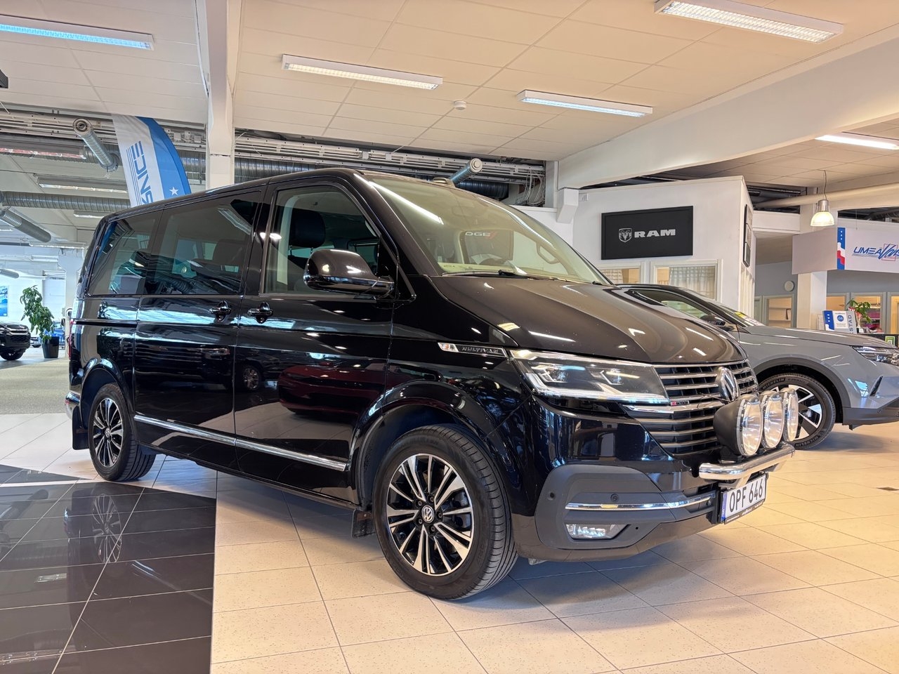 Volkswagen Multivan 2020, kuva 4/10
