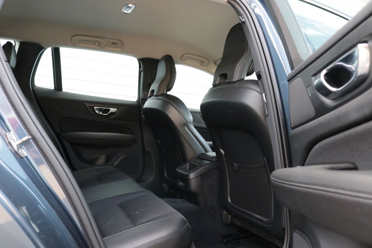Volvo V60 2020, kuva 7/10
