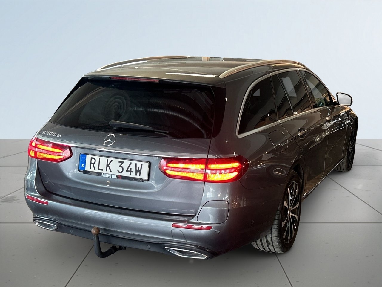 Mercedes-Benz E 300 de T Plug-In MoK 2019, bild 6/19