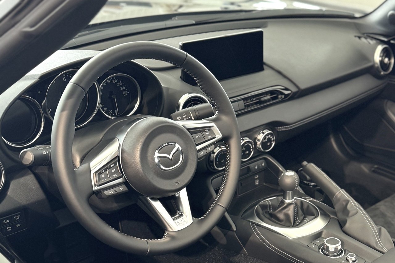 Mazda MX-5 1.5 132hk Exclusive-Line 2027, bild 2/2