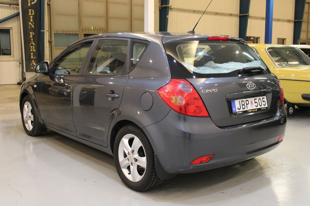 Kia Ceed 2009, bild 5/10