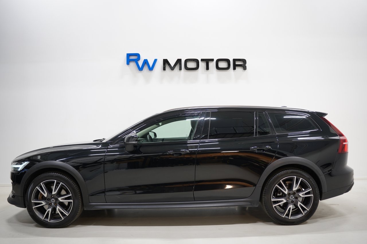 Volvo V60 Cross Country 2019, bild 3/10