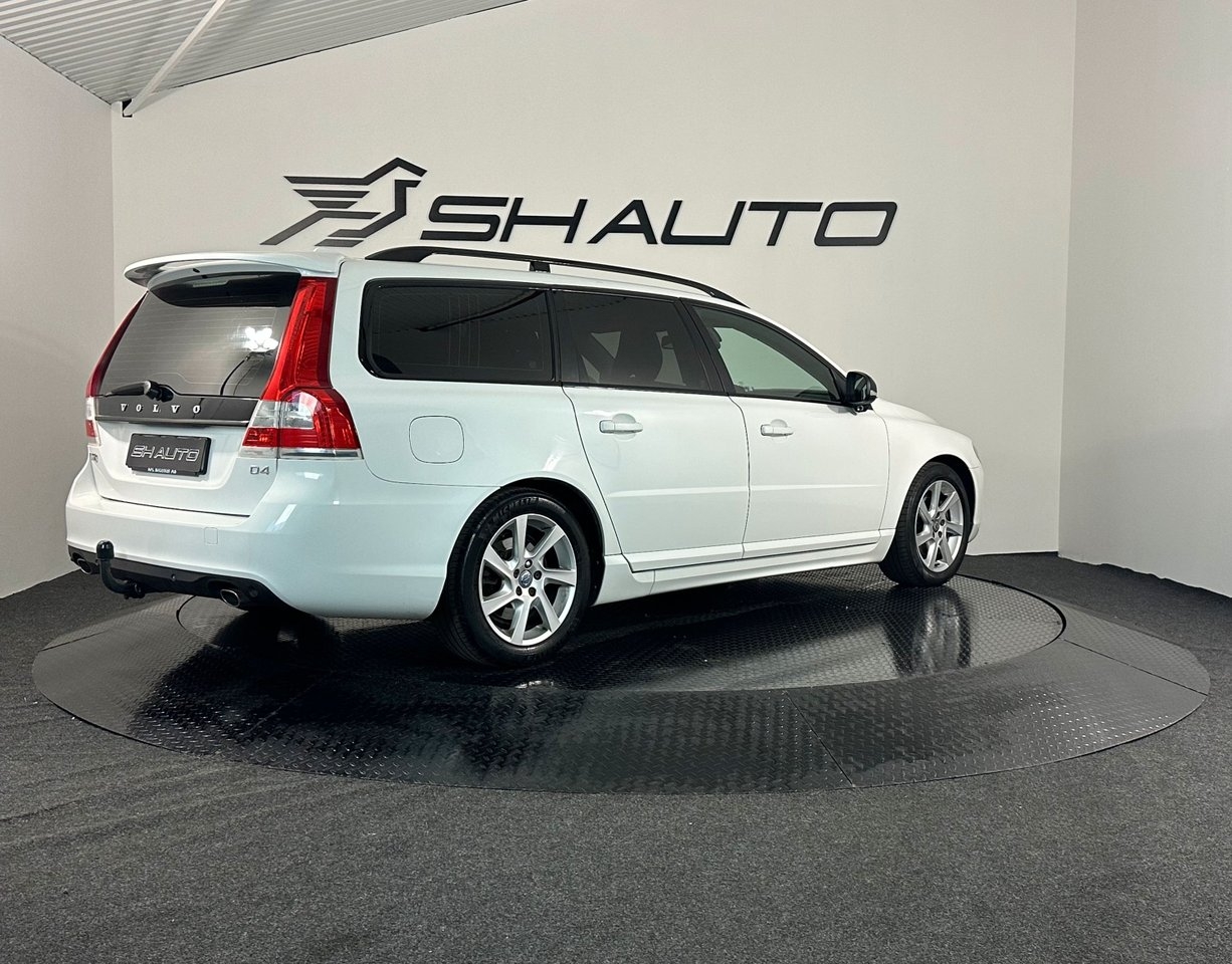 Volvo V70 2015, photo 5/10