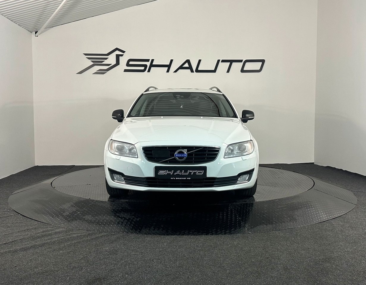 Volvo V70 2015, photo 2/10
