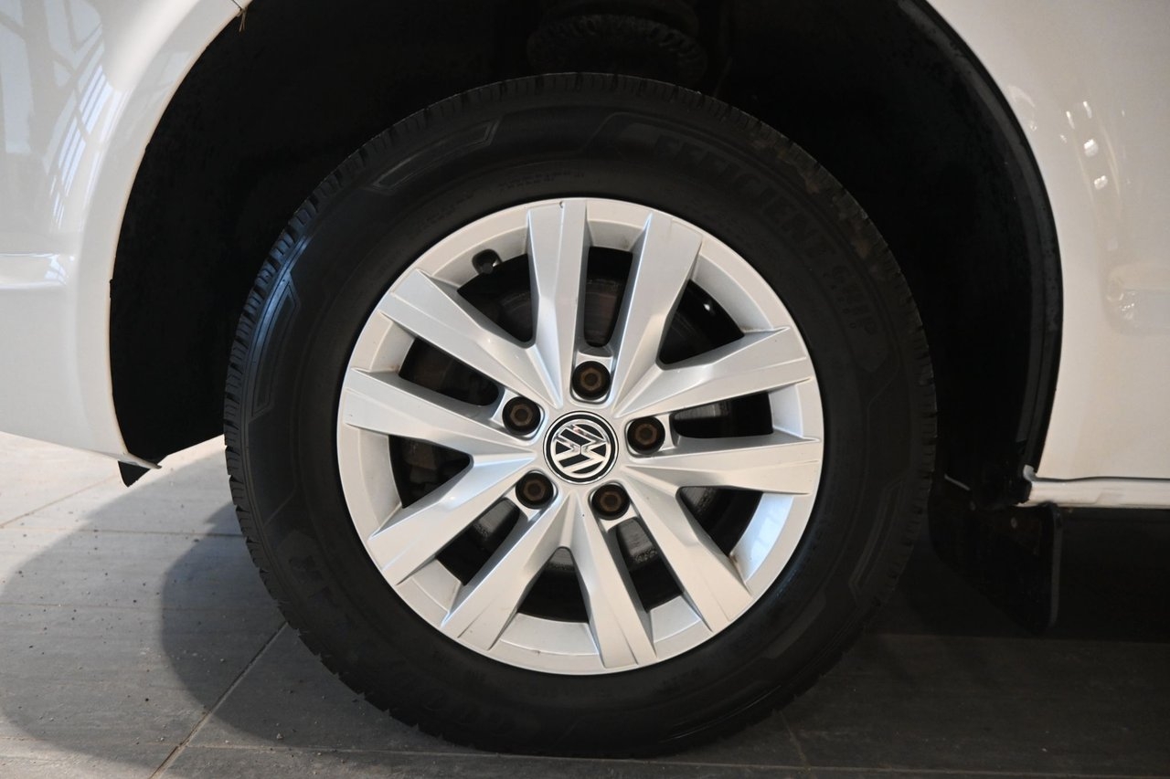 Volkswagen Transporter 2017, kuva 6/10