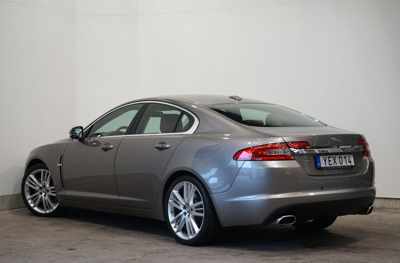 Jaguar XF 2011, bild 3/16