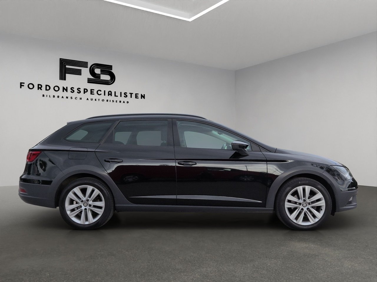 Seat Leon 2015, kuva 2/28