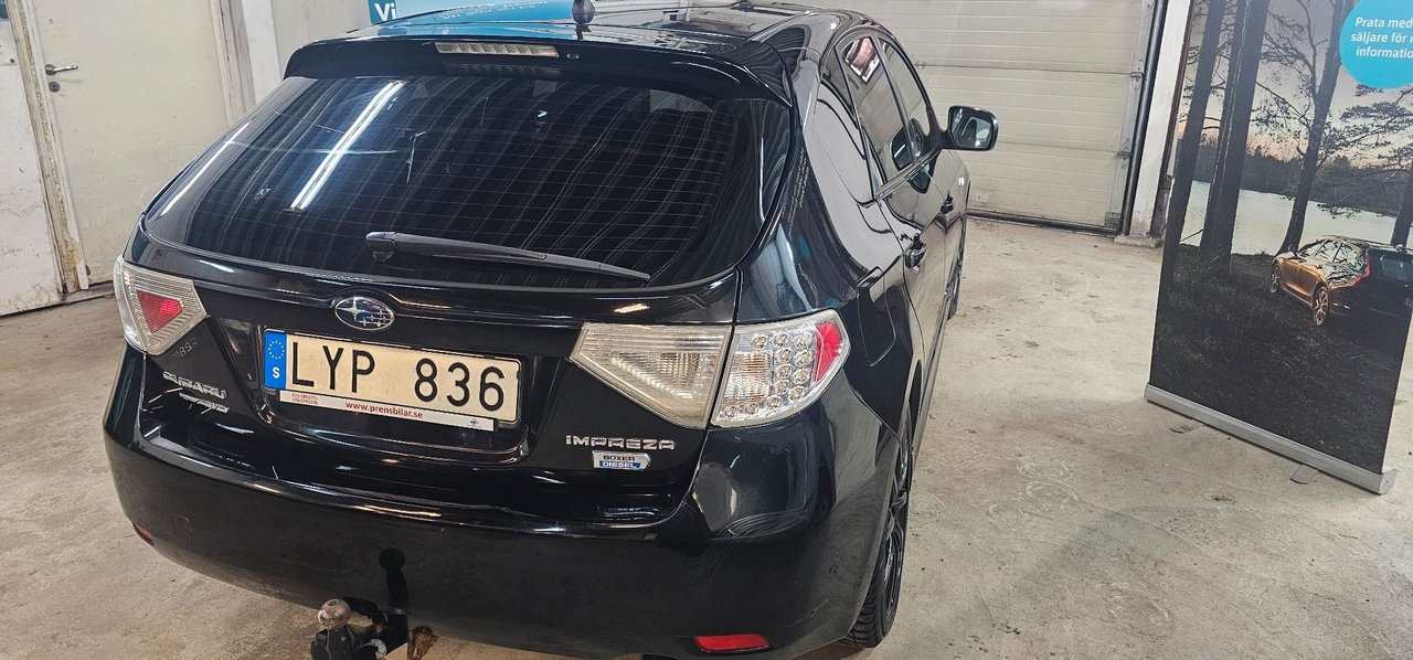 Subaru Impreza 2.0 D Active 4WD Euro 5 2011, photo 7/10