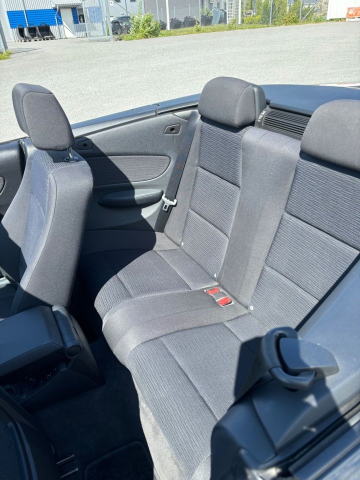 BMW 118 i Convertible Advantage Euro 5 2012, kuva 6/10
