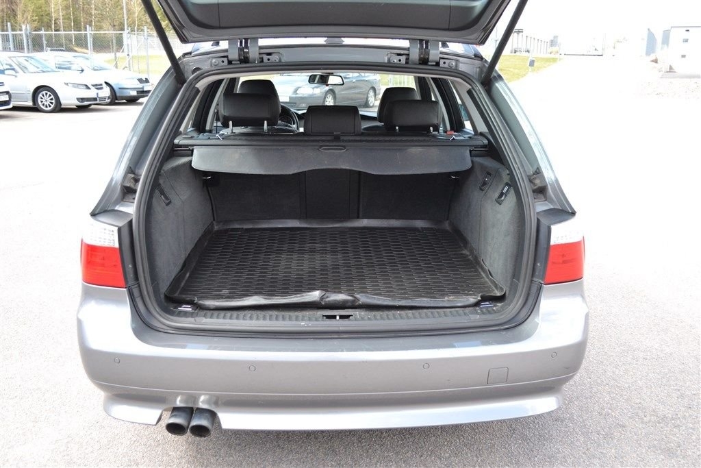 BMW 525 i Touring Manuell, 218hk 2007, bild 7/10