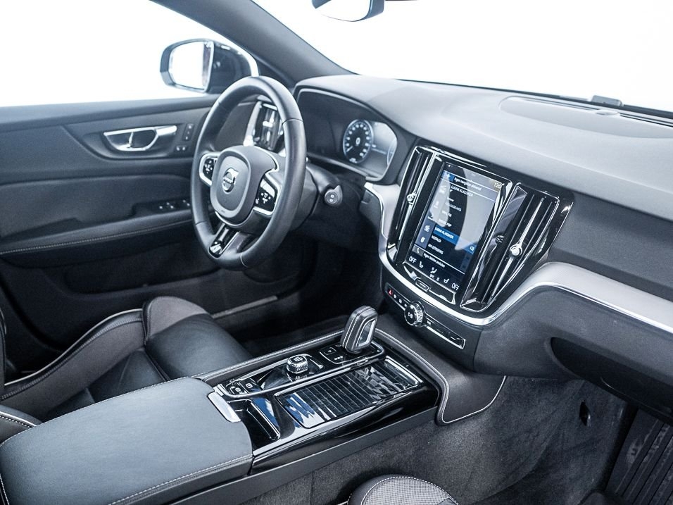 Volvo V60 2022, kuva 5/6