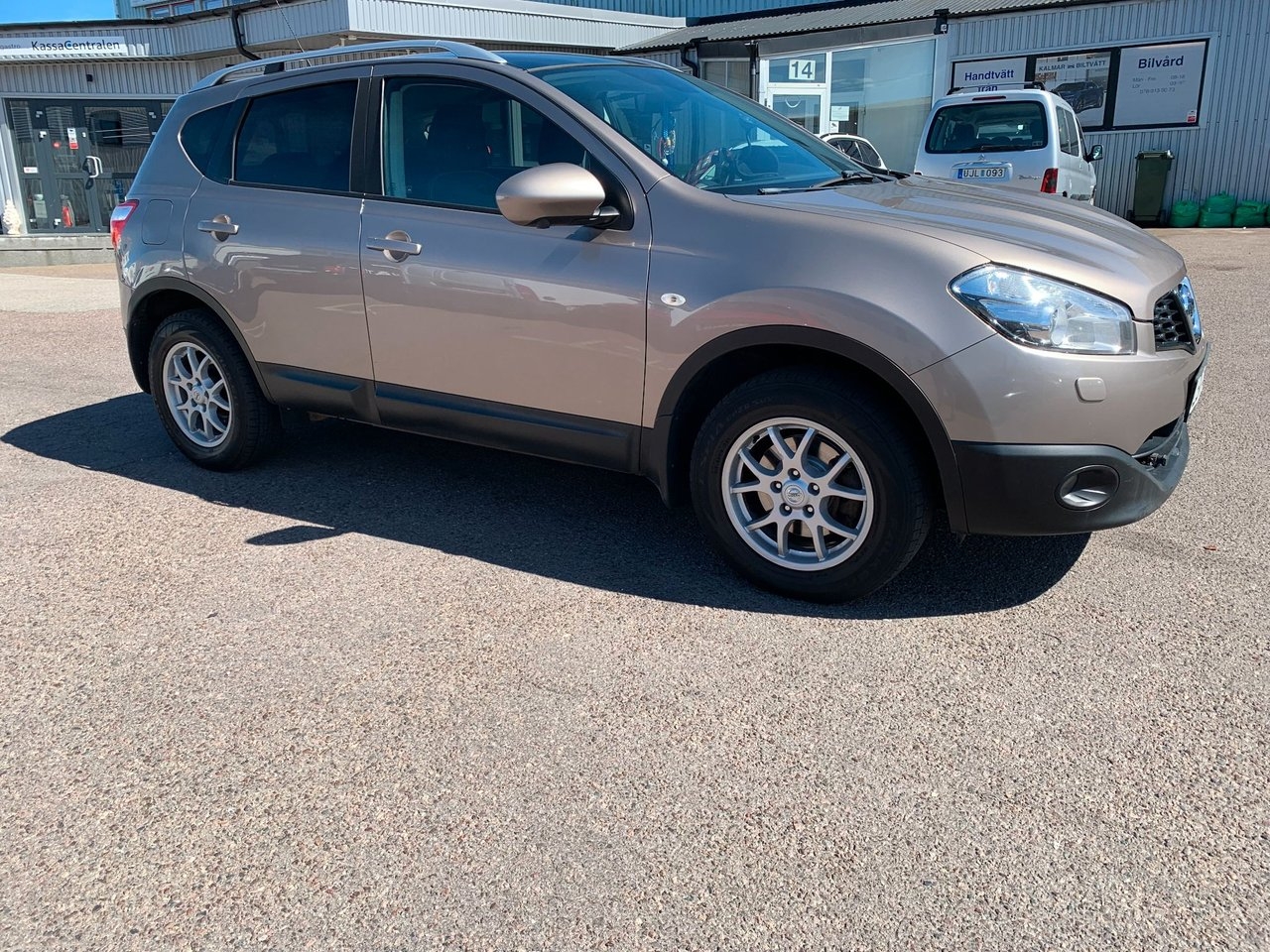 Nissan Qashqai 2012, bild 6/10