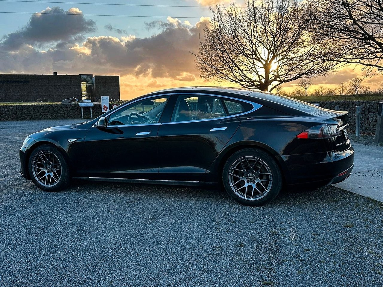 Tesla Model S 70 2015, bild 4/10