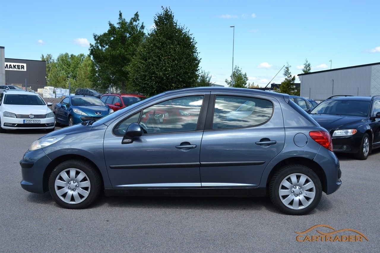 Peugeot 207 5-dörrar 1.4 Manuell, 88hk 2006, bild 3/10